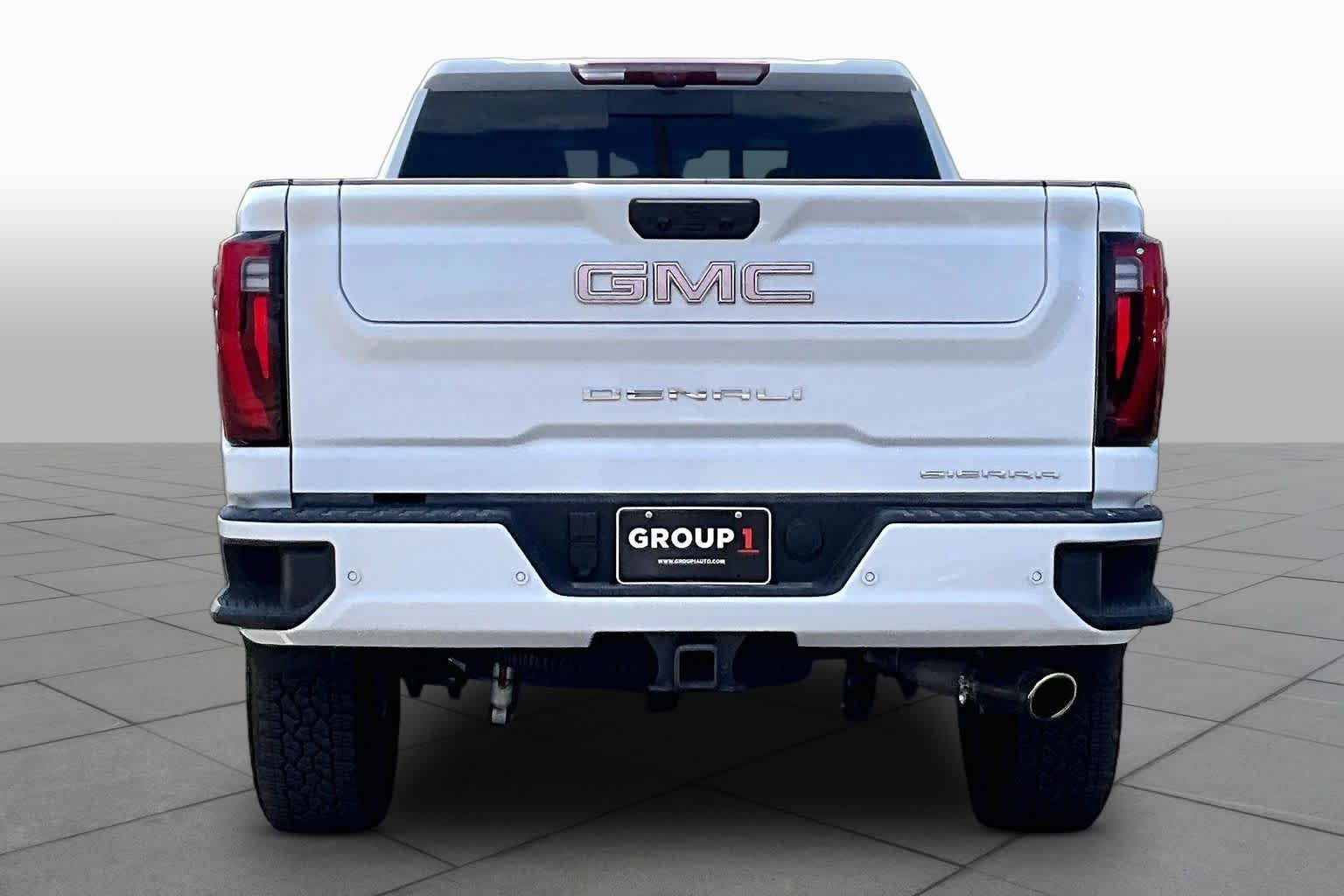 Used 2026 Glacier White Tricoat GMC Denali image 5