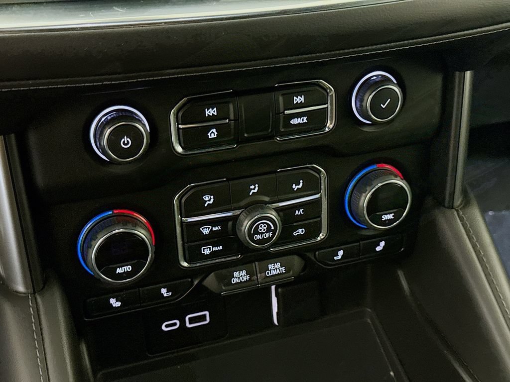 Used 2022 Black Chevrolet LT image 16