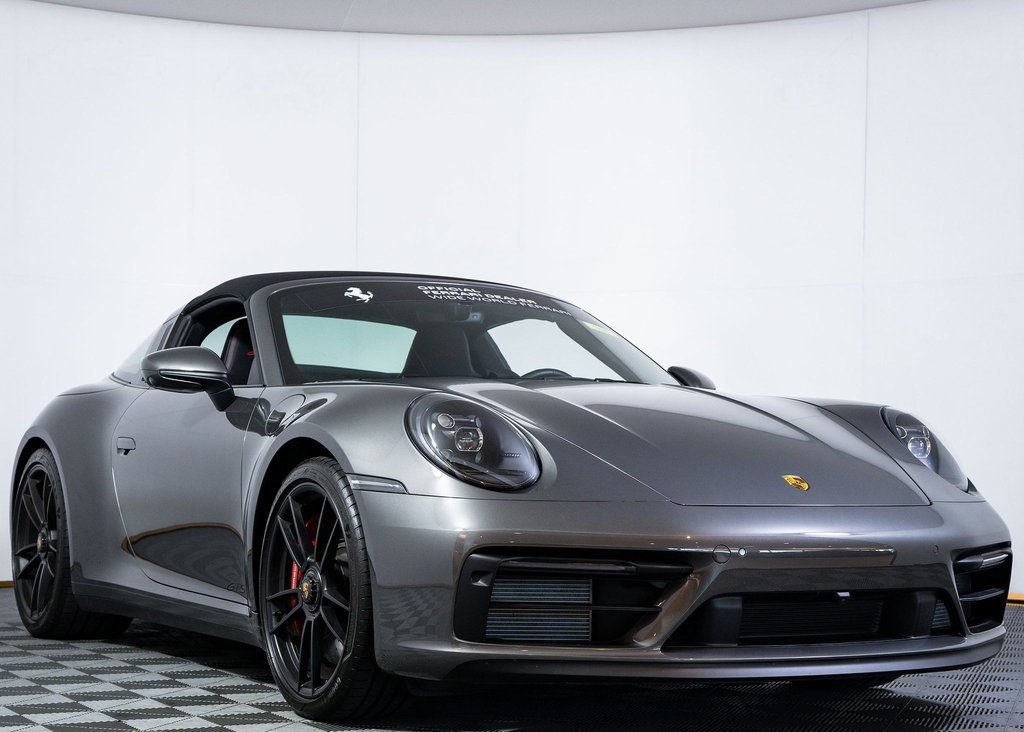 2023 Porsche 911 Targa 4 GTS photo 4
