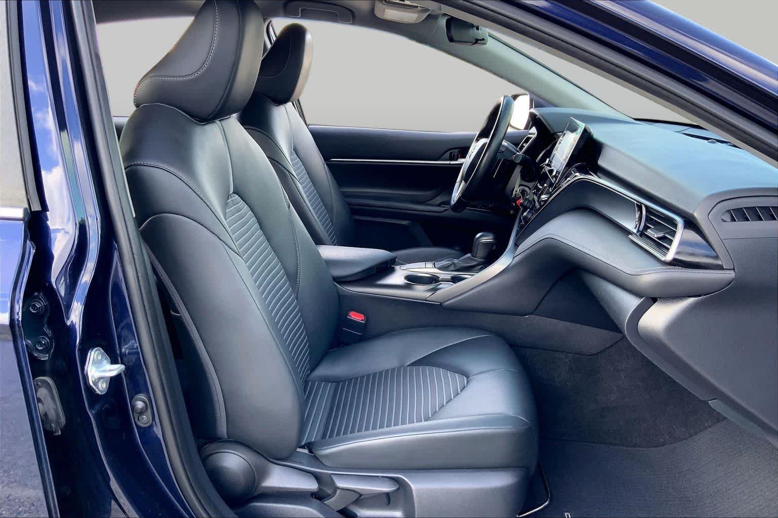 Used 2022 Blueprint Toyota SE image 9