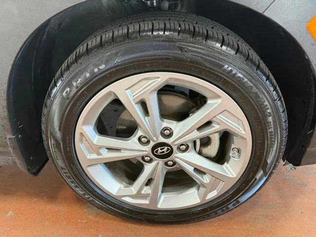 Used 2023 Ecotronic Gray Hyundai SEL image 8