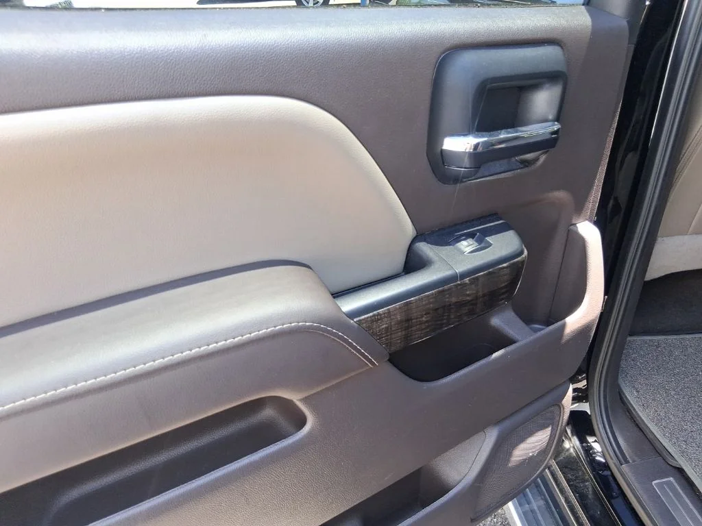 Used 2016 Black GMC Denali image 12