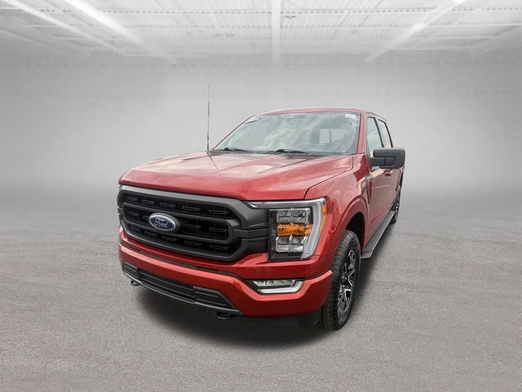Certified Used 2023 Chili Pepper Red Ford XLT image 13