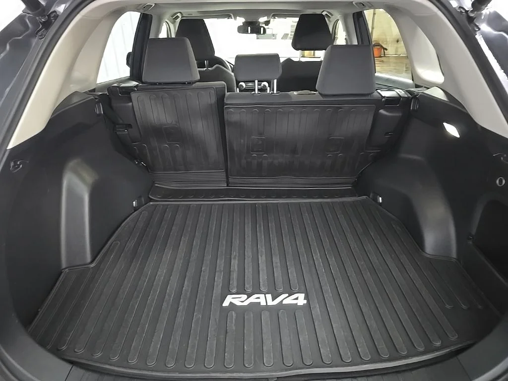 Used 2023 Gray Toyota XLE image 12