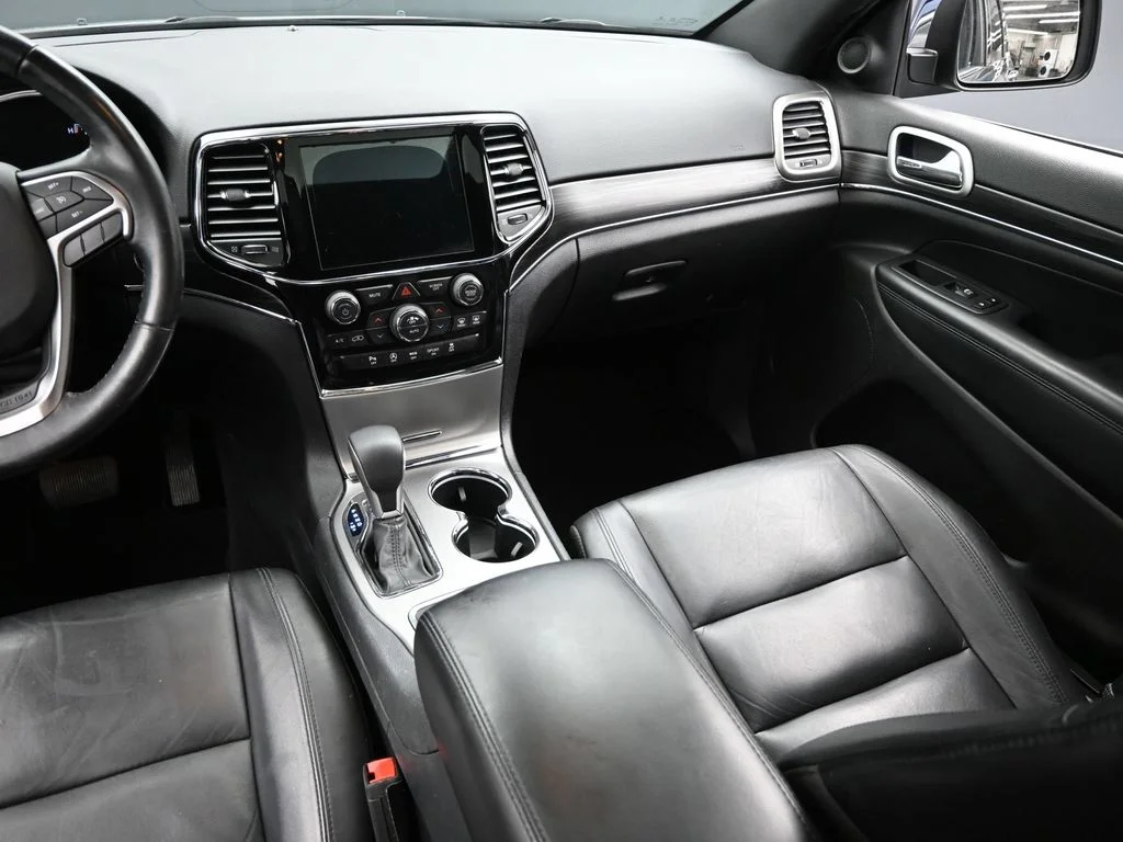 Used 2020 Blue Jeep Limited image 15