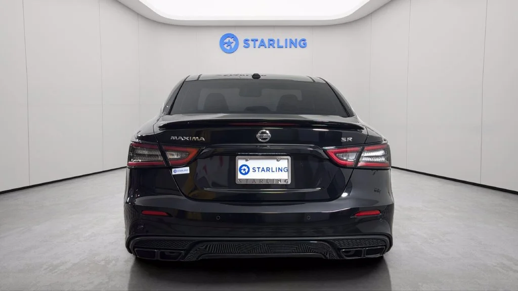 Used 2022 Black Nissan SR Xtronic CVT image 8