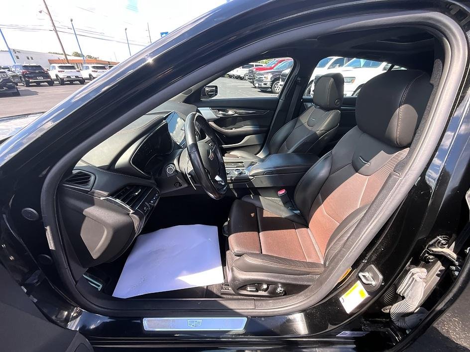 Used 2023 Black Cadillac Sport image 15
