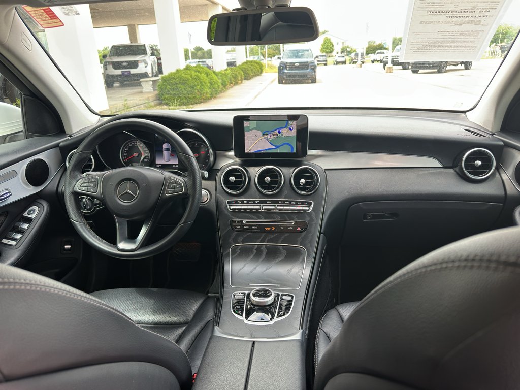 Used 2019 Polar White Mercedes-Benz 300 image 13