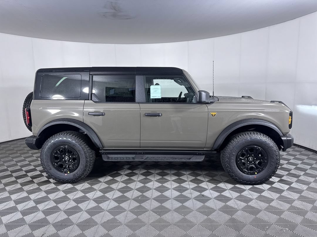 New 2026 Marsh Gray Ford Badlands image 10