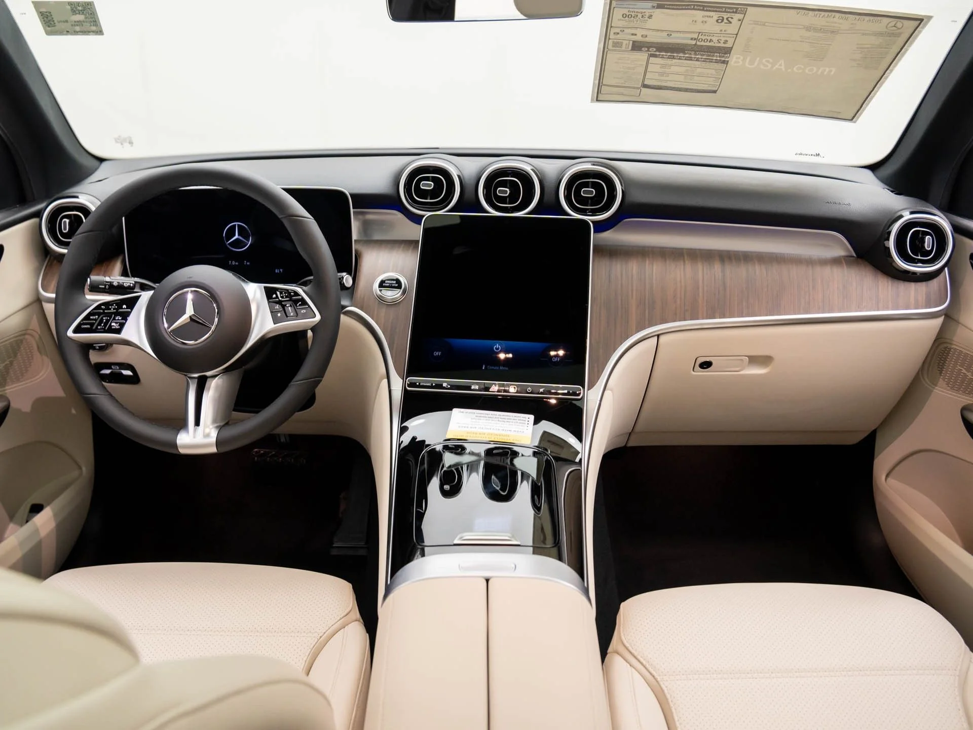New 2026 White Mercedes-Benz GLC 300 image 9