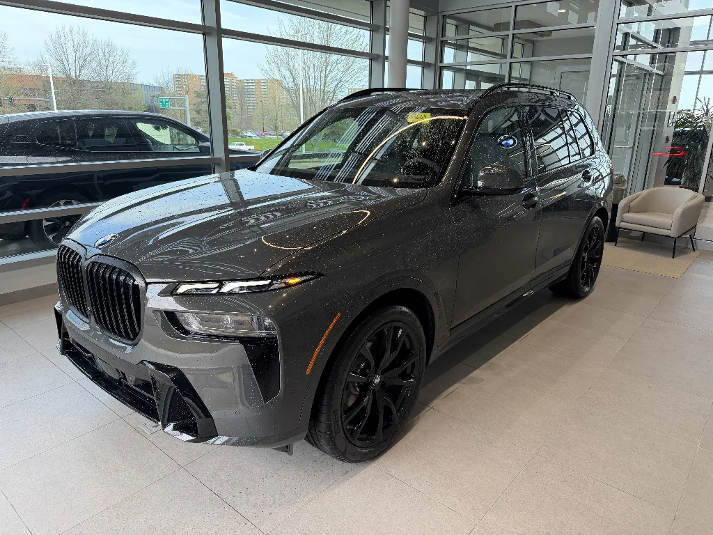 New 2027 Dravit Grey Metallic BMW xDrive40i image 3