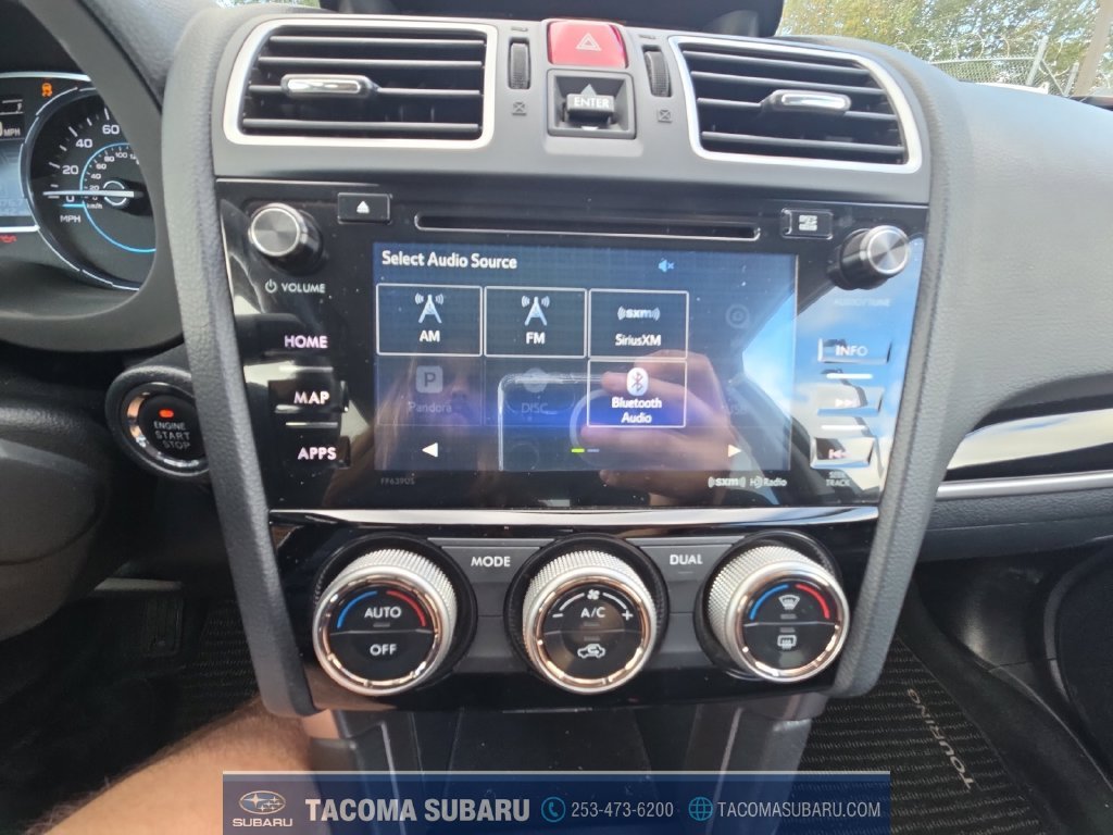 Used 2018 Green Subaru 2.5i Touring image 21