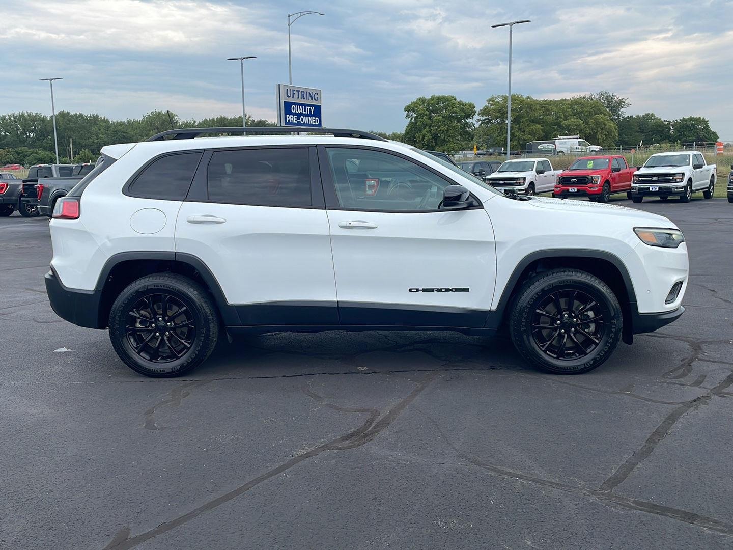 Used 2023 Bright White Clearcoat Jeep Altitude Lux image 6