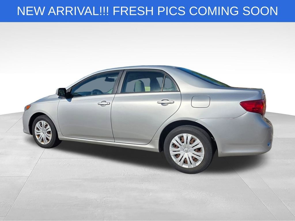Used 2009  Toyota 4dr Sdn Man (Natl) image 4
