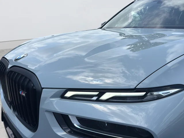 Used 2024 Gray BMW M60i image 31