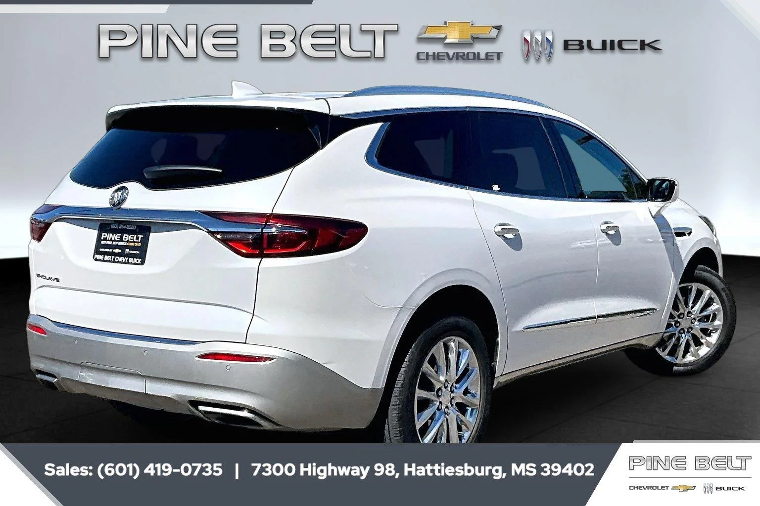 Used 2021 White Frost Tricoat Buick Premium image 11