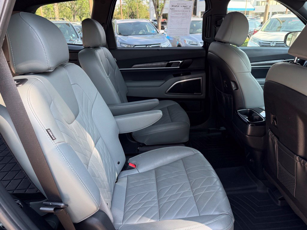 Used 2024 Ebony Black Kia EX X-Line image 17