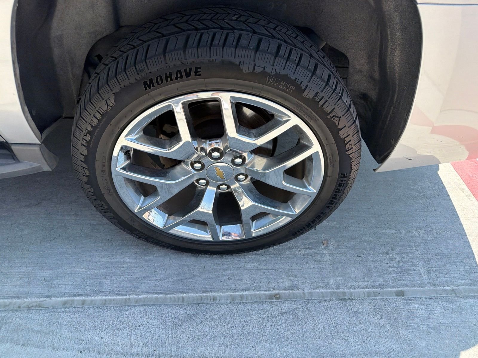 Used 2015 Silver Ice Metallic Chevrolet LT image 8