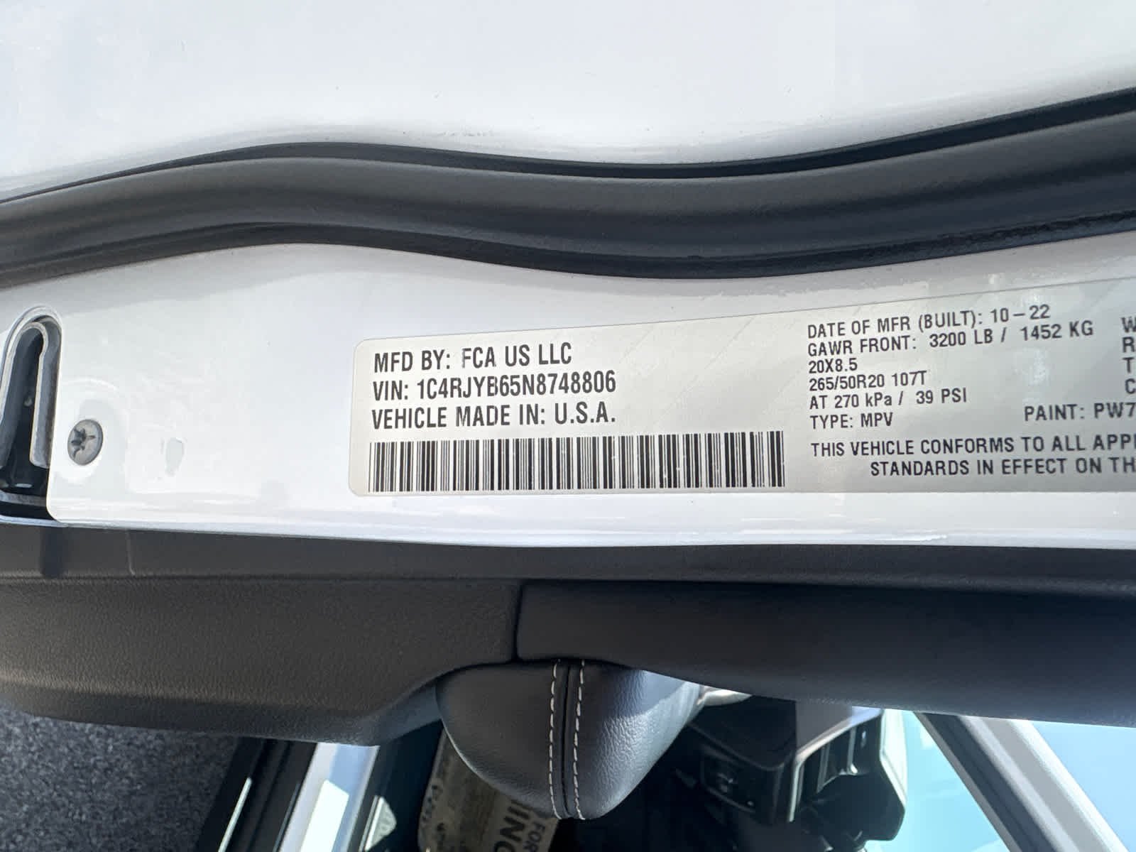 Used 2022 Bright White Clearcoat Jeep  image 31