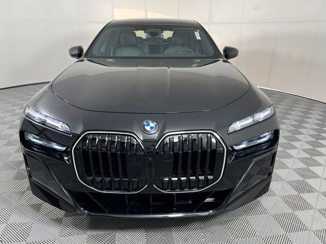 New 2026 Black BMW 740i image 2