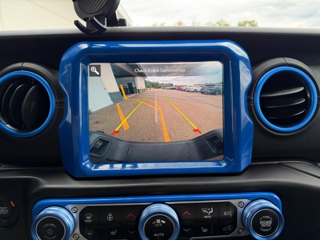 Used 2020 Black Jeep Overland image 21