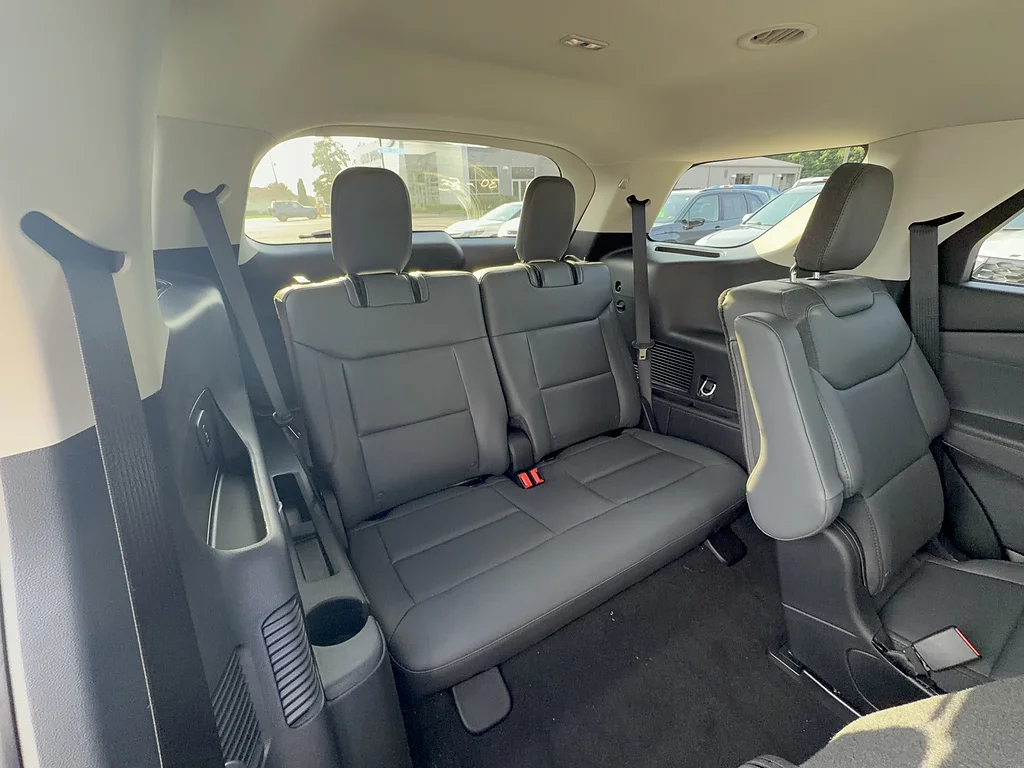 New 2026 Carbonized Gray Metallic Ford Active image 24