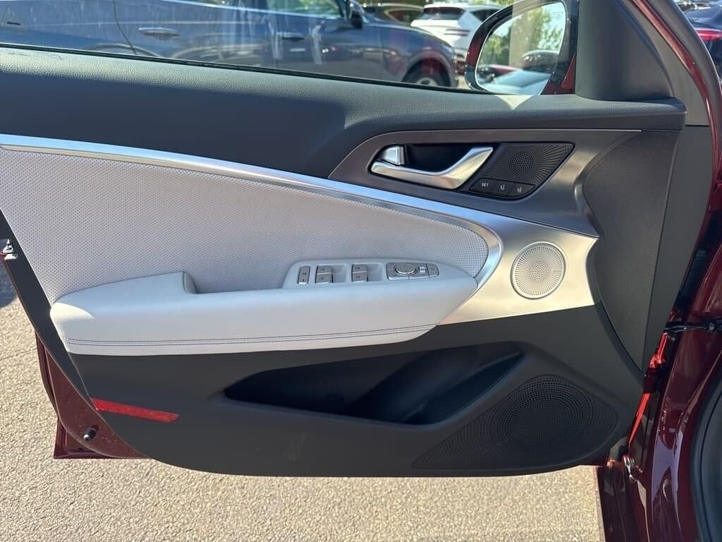 2026 GENESIS G70 Sport Prestige - Photo 13