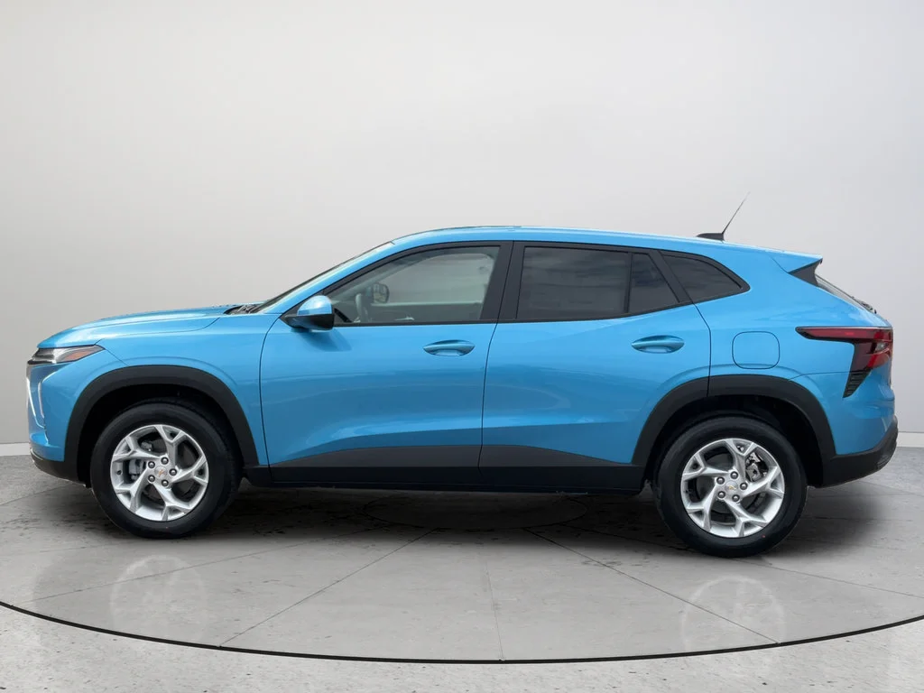 2026 Chevrolet Trax LS - Photo 8