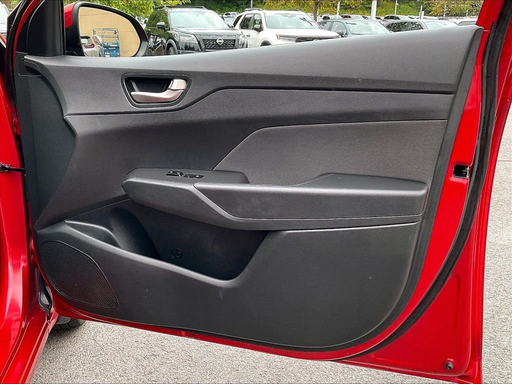 Used 2019 Pomegranate Red Metallic Hyundai SE image 12