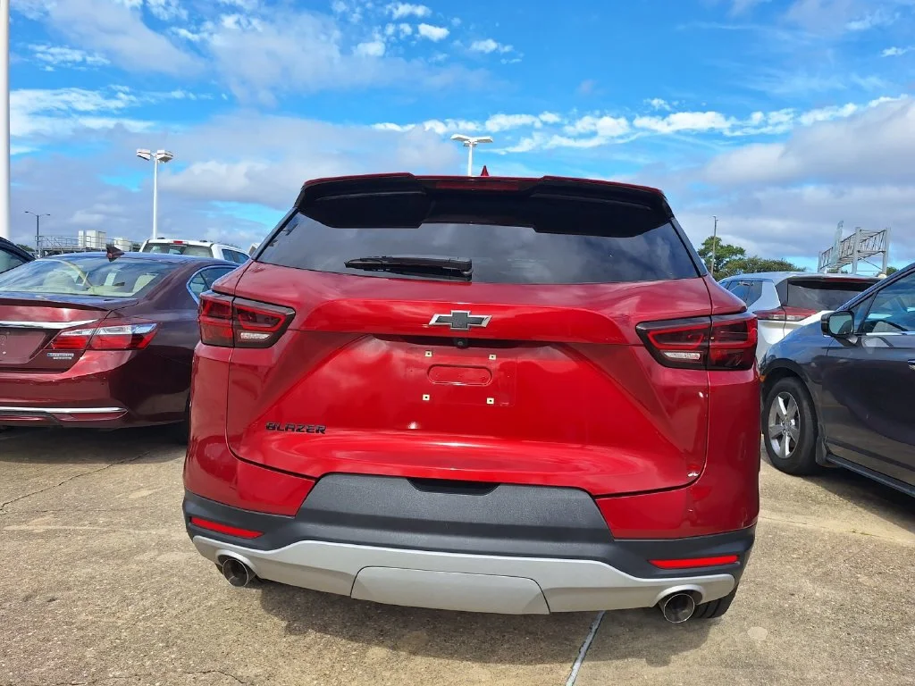 Used 2024 Red Chevrolet LT image 4