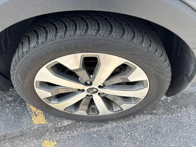 Used 2021 Gray Kia SX image 14