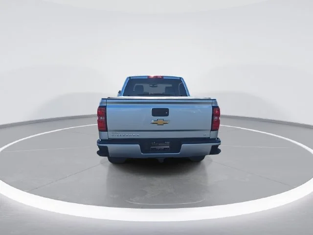 Used 2018 Silver Chevrolet LT image 7