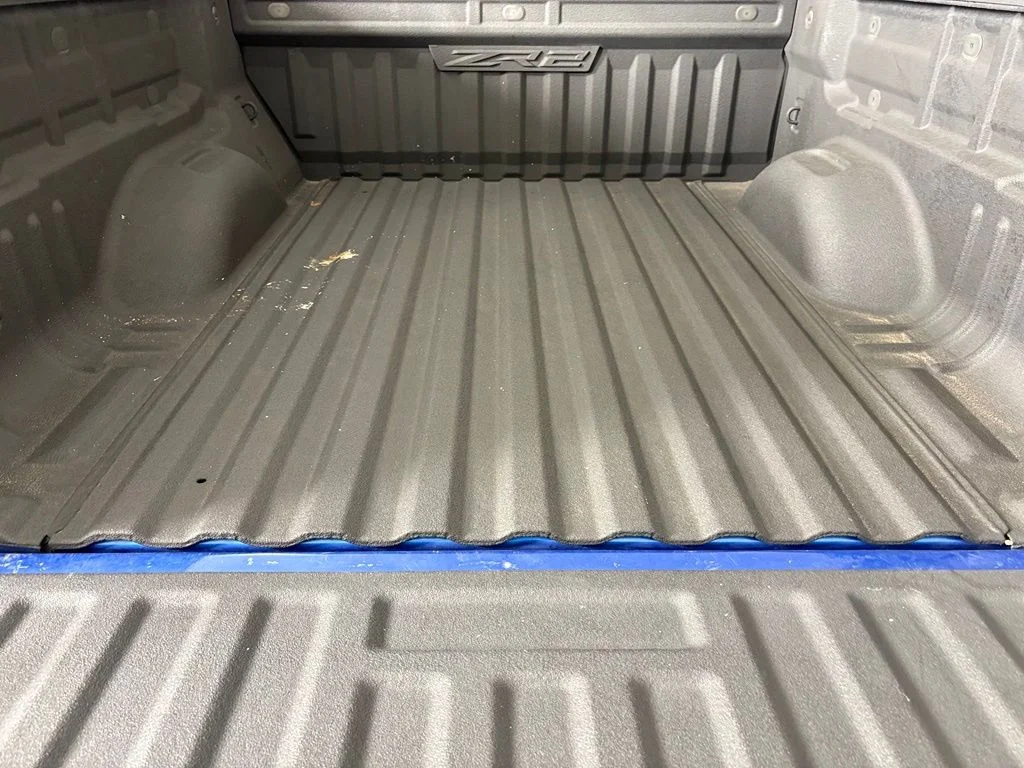 Used 2022 Blue Chevrolet ZR2 image 34