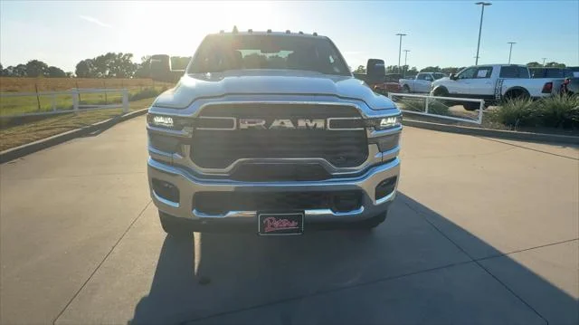 New 2026 Bright White Clear-Coat Exterior Paint RAM Tradesman image 3