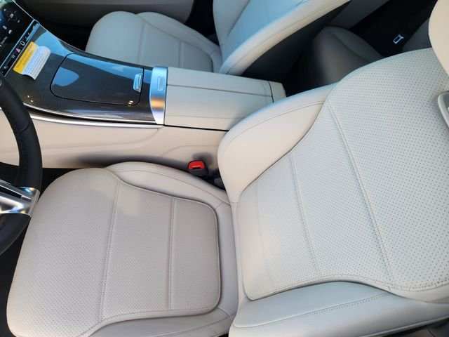 Used 2026 Polar White Mercedes-Benz GLC 300 image 8