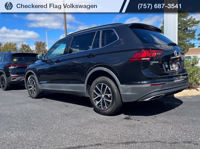 Used 2021 Deep Black Pearl Volkswagen 2.0T SE With 3rd Row image 6