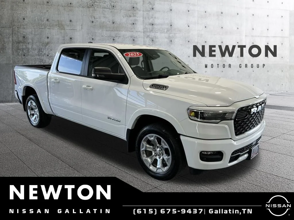 2025 RAM 1500 Big Horn/Lone Star 4x4 Crew Cab 5'7's photo