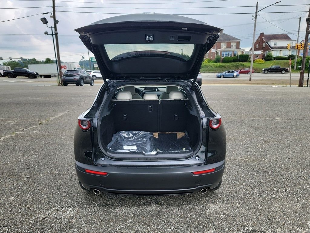 2025 Mazda CX-30 Premium - Photo 14