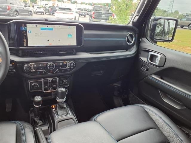 Certified Used 2024  Jeep  image 26