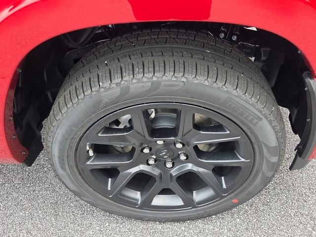 New 2026 Molten Red Pearl-Coat Exterior Paint RAM Laramie image 11