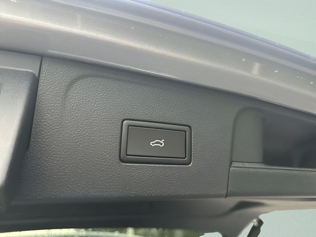 2026 Volkswagen Atlas SE w/Tech - Photo 26