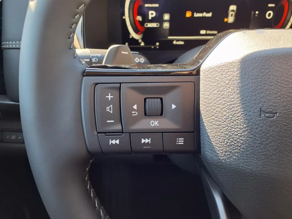 New 2026 Boulder Gray Pearl Nissan Platinum image 14