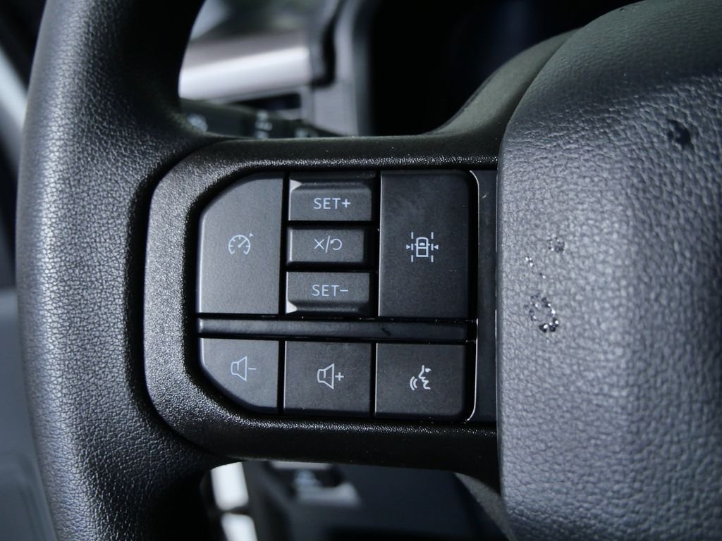 Used 2025 White Ford XL image 23