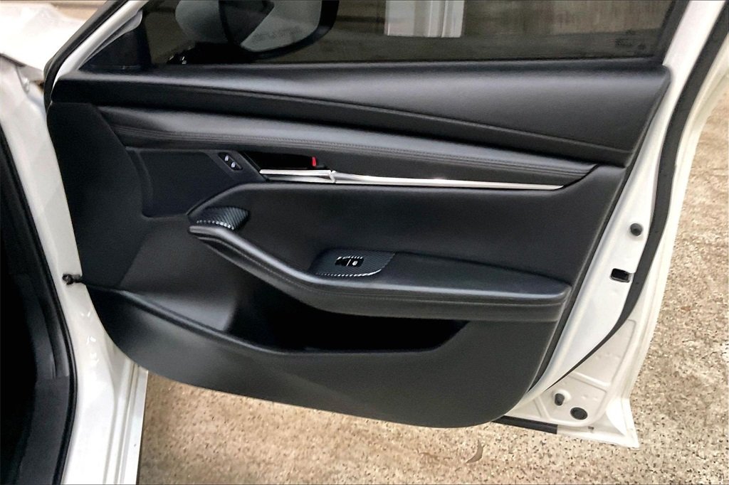 2024 MAZDA MAZDA3 - Image 23