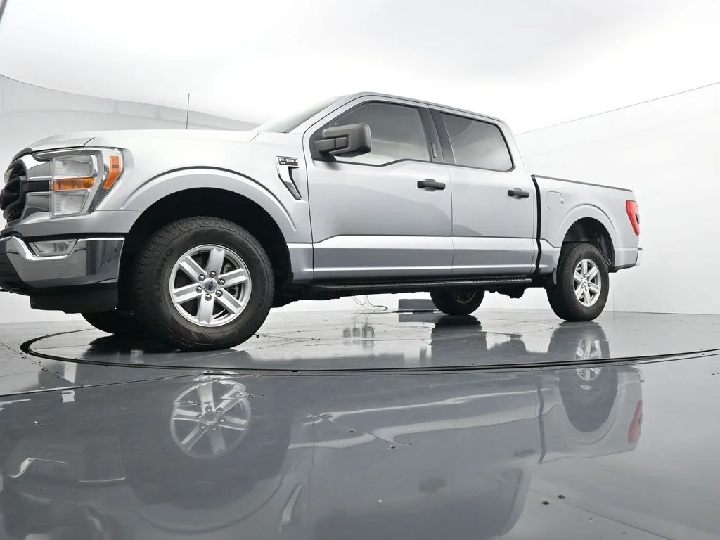 Used 2022 Silver Ford XLT image 28