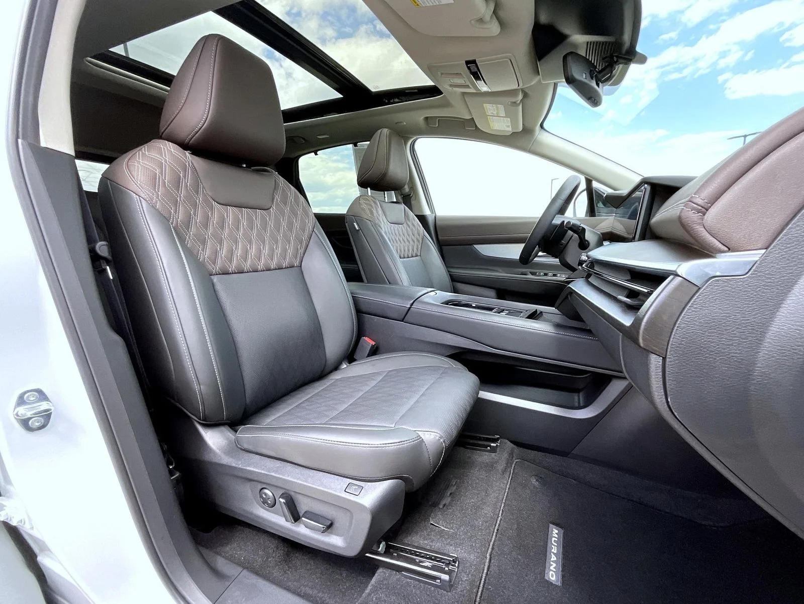 Certified Used 2025 White Nissan Platinum image 16