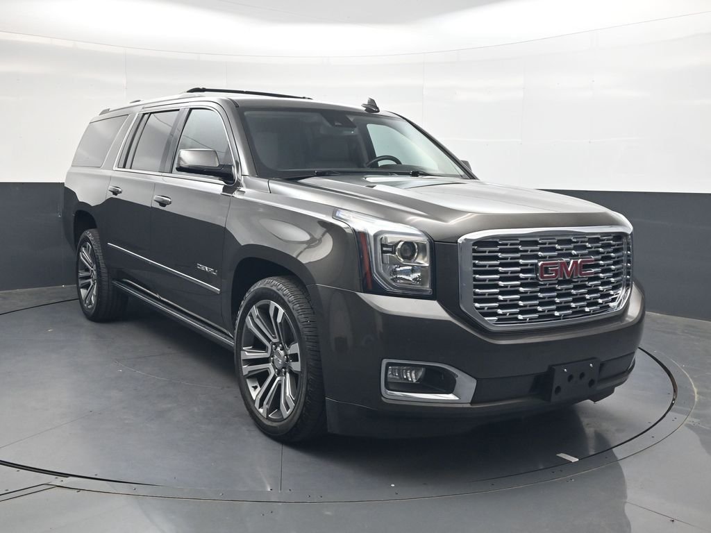 Used 2019 Gray GMC Denali image 2