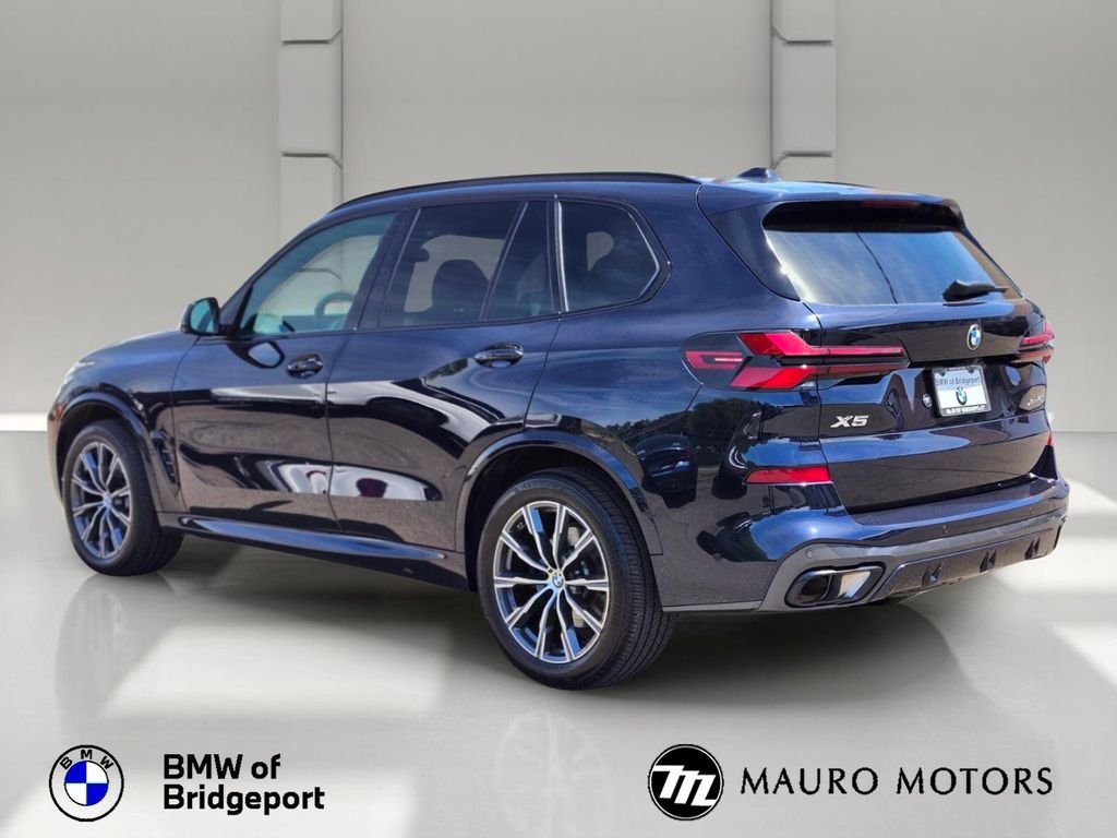 Used 2025 Black BMW xDrive40i image 5