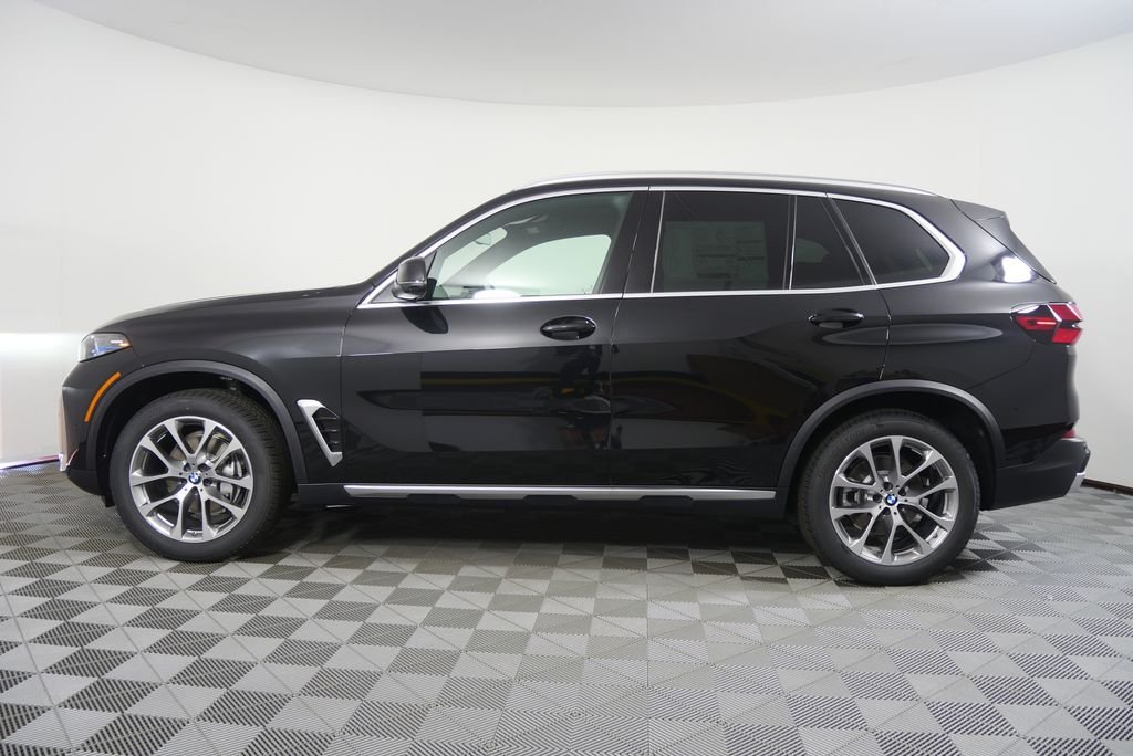 New 2026 Black Sapphire Metallic BMW xDrive40i image 6