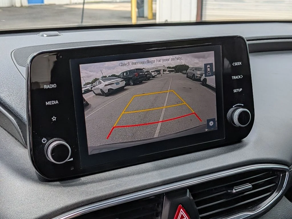 Used 2023 Gray Hyundai SE image 24